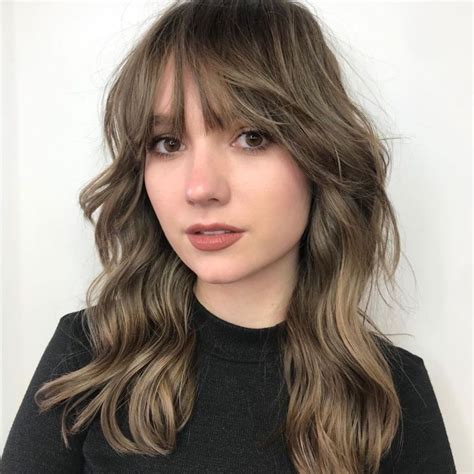 50 Most Trendy And Flattering Bangs For Round Faces In 2021 Hadviser