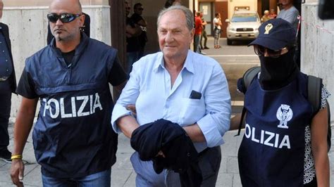 Italie 19 Mafieux Arrêtés Lors D Un Raid Conjoint De La Police Et Du Fbi