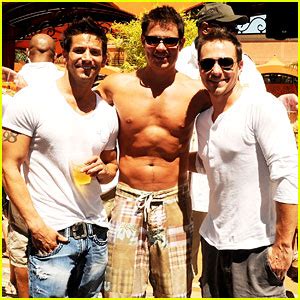 Nick Lachey Shirtless Bachelor Party With 98 Degrees Guys 98
