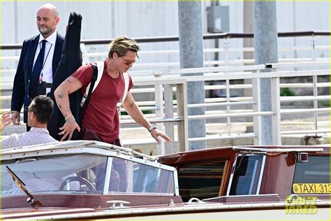 Photo Brad Pitt Candids In Venice Waves Photo Just Jared Entertainment News