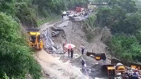 Uttarakhand Massive Landslides On Mussoorie Dehradun Road Commuters