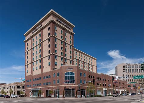 In addition to a convenient location close to the old coast guard. Raymond Management Company Hampton Inn & Suites - Boise ...