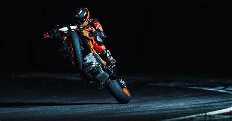 KTM Naked November novità per le Super Duke News Moto it