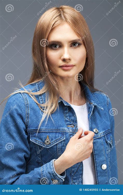 Beautiful Blonde Woman Dressed In A Denim Jacket Stock Image Image Of Makeup Denim