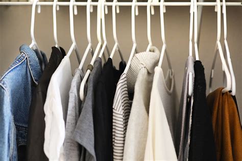 How A Minimalist Wardrobe Helped Me Quit Shopping And Save 1800