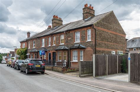 Linden Terrace © Ian Capper Cc By Sa20 Geograph Britain And Ireland