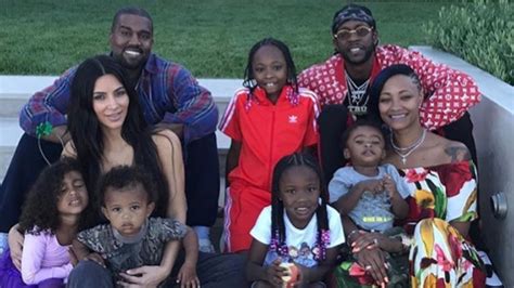 Kim Kardashian And Kanye West Pose With North Saint And 2chainz In