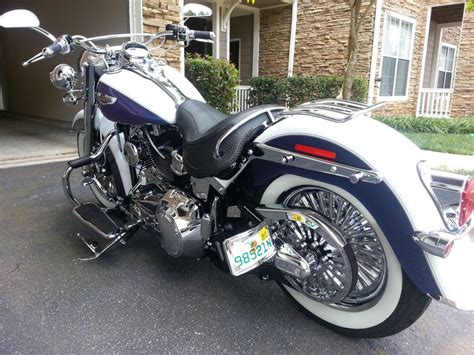 Follow along as bob teaches you how to drain the fluids on your harley softail, including the primary, engine oil and the transmission drain plugs. Hollywood handlebar - Harley Davidson Forums | Softail ...