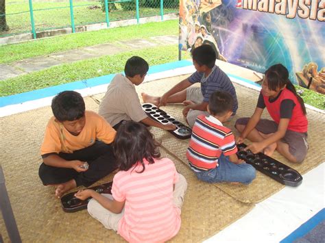 Batu seremban juga dikenali sebagai permainan selambut atau serembat. PERBADANAN KEMAJUAN KRAFTANGAN MALAYSIA CAWANGAN PULAU ...