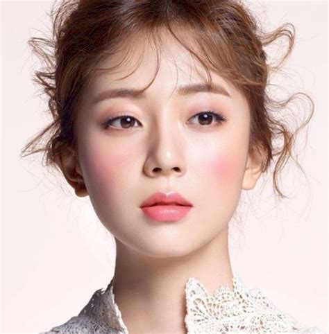 Get Amazingly Trendy Makeup Looks In 2019 With Images Korean Eye