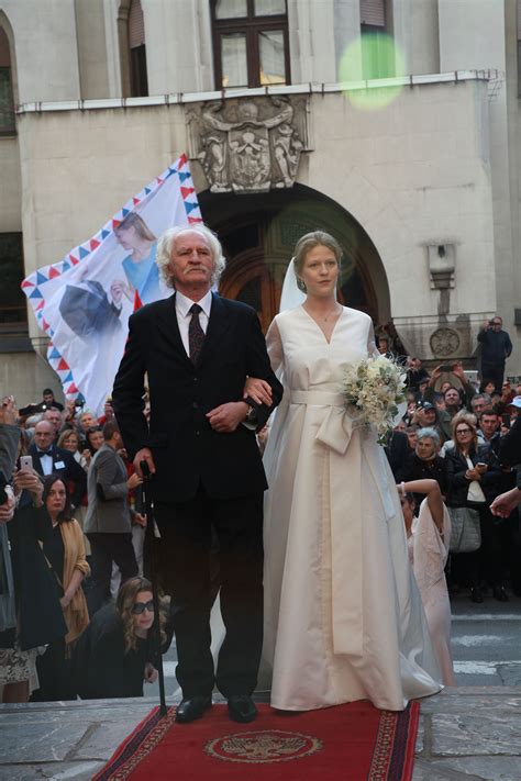 The royal family has thanked those who travelled to windsor for the wedding of prince harry and meghan markle. WEDDING OF PRINCE PHILIP AND DANICA MARINKOVIC | The Royal ...