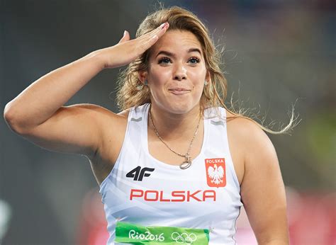 Maria magdalena andrejczyk (polish pronunciation: Maria Andrejczyk walczy o medal w rzucie oszczepem na ...