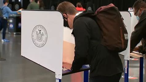 Day 4 Of Early Voting In New York City What You Should Know Abc7 New