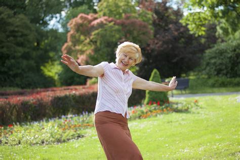 Laughter May Help Boost Seniors' Physical and Mental Health