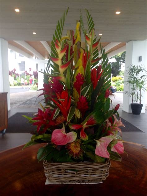 Spectacular Summer Tropical Arrangement In The Hawaii Naniloa Hotel