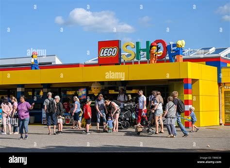Tienda De Lego En Legoland Billund Dinamarca Este Parque Temático