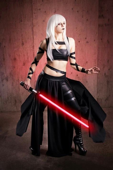 Female Sith Lord Cosplay