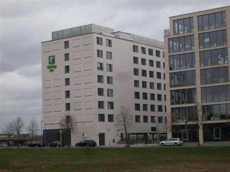 Guests praise the close public transit. "Hotelansicht" Holiday Inn Berlin - City East Side (Berlin ...