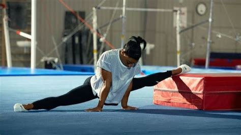 Gymnastics Stretching And Flexibility Exercises Gymnastics Workout 14 Simone Biles Olympic