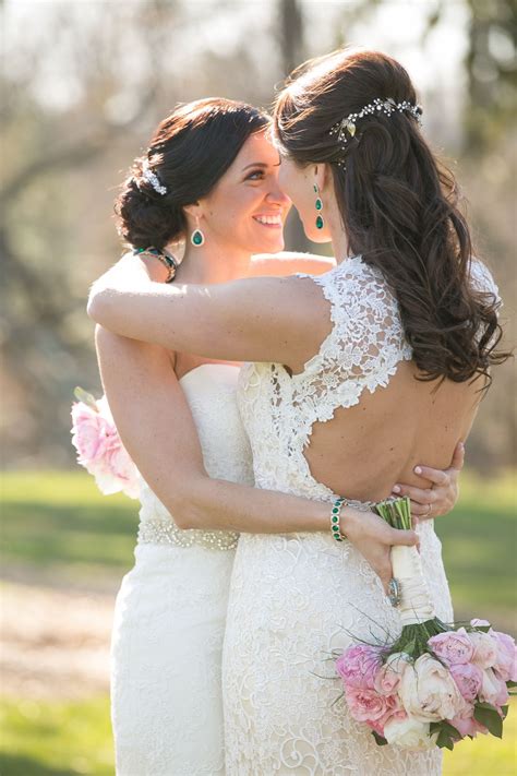 A Gorgeous Farmington Gardens Wedding Lesbian Wedding Photos Lesbian Wedding Photography