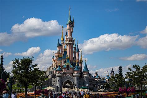 Disneyland Paris Rouvre Ses Portes Le Juin Paris Secret