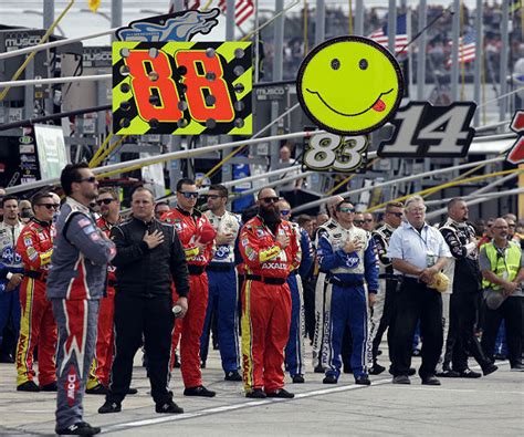 Wayne dupree is a free speech champion who works tirelessly to bring you news that the mainstream media ignores. Trump Praises NASCAR for Respecting Flag, Hits NFL Players ...