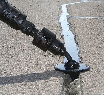 Selleys no more cracks exterior powder filler is for exterior cracks and holes in bricks, cement, stone and other masonry surfaces. Asphalt Crack Filling Services | Pavement Crack Repair