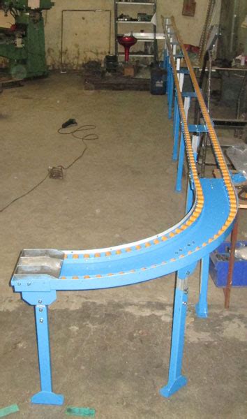Chute Conveyor At Best Price In Nashik Id 2078206 Phinix Automation