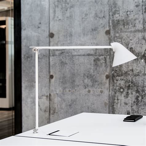Annoncer med poulsen lampe på dba. Louis poulsen - Lampe de table njp | Connox