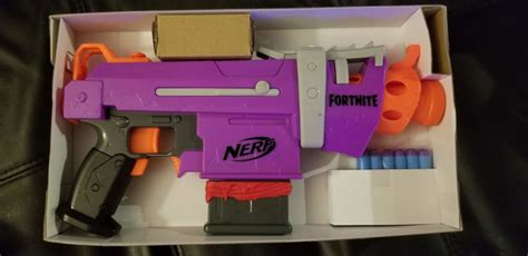 Excelling in fire rate, submachine guns are excellent weapons to use solo or in teams to provide covering fire, destroy buildings at close range, or dish out damage. Nerf Fortnite SMG-E Review | Blaster Hub