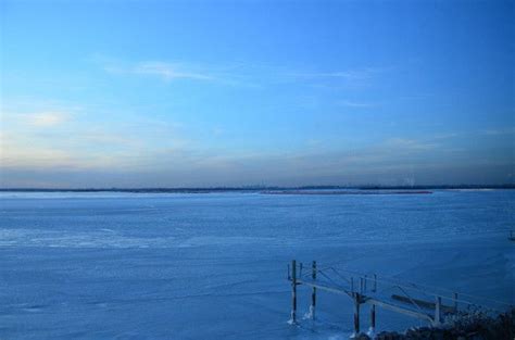 Check Out These 10 Chilling Photos Of Jamaica Bay Frozen Over Bklyner