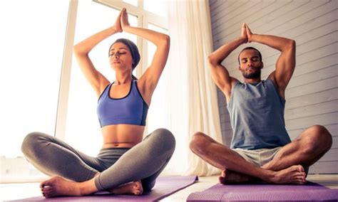 Si Eres Principiante En La Práctica De Yoga Estos Consejos Son Para Ti