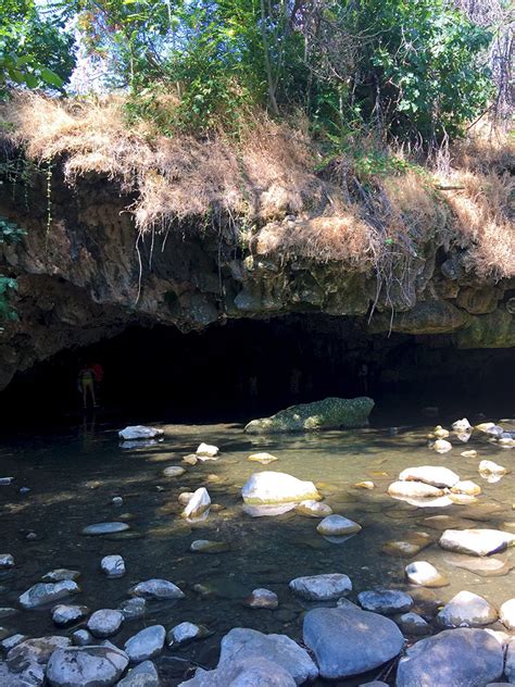 Natural Bridges Cave And Hiking Trail In Vallecito California