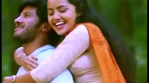 Anupama Parameshwar Boobs Smashed By Dulqer XNXX