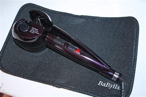 In deze video laat ik zien wat ik van de babyliss curl secret vind, en ik geef een korte how to met deze tang.check mijn kanaal: Char's Insights: Review - BaByliss Curl Secret