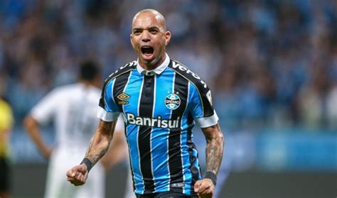 Grêmio Se Classifica Para Libertadores De 2020 E Diego Tardelli Se