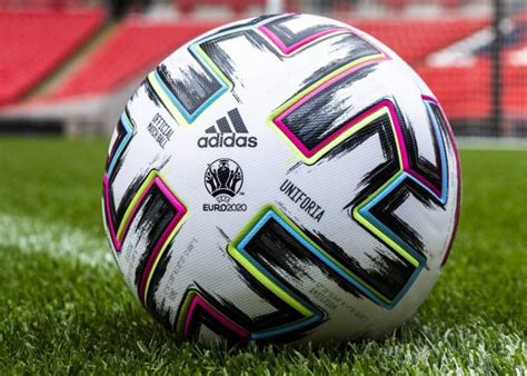 Eurocopa 2020 | españa se enfrenta a un duro camino hasta la final del torneo como en otras ocasiones. Balón Adidas Uniforia UEFA Euro 2020