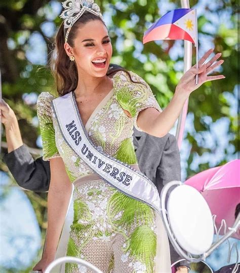 Catriona Gray Is All Smiles During Her Homecoming In The Philippines