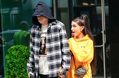 Ariana Grandes Oversized Hoodies Increased Searches By 130 Billboard