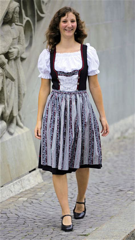 I am sending warm wishes to all of you and thank you for following this page. Swiss traditional wear (Heidi dress) - English Forum Switzerland