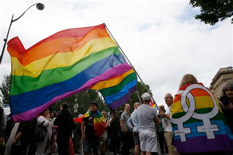 11 Facebook Groups Every Lgbt Person Should Know Huffpost Voices