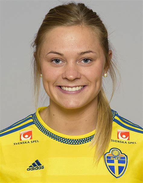 ⚽ footballplayer vfl wolfsburg swedish nationalteam puma athlete. Historiskt mål av Fridolina - Linköpings Fotboll Club
