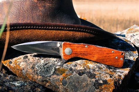 Coyote Petersons Hat And Sog Outdoor Knives Camping Hunting