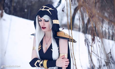 Lunaritie Ashe League Of Legends Naked Cosplay Asian Photos Onlyfans Patreon Fansly