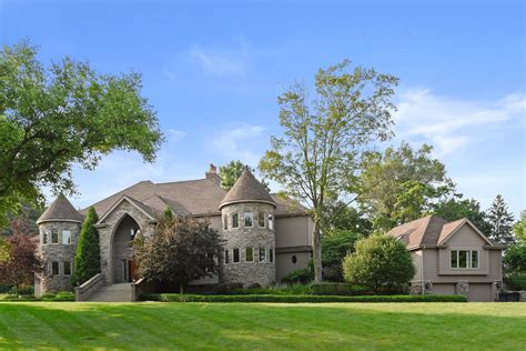 From the quiet beauty of the pilansberg nature reserve to the bold decadence of sun city, the north west offers both culture and comfort. West Dundee IL Homes for Sale - West Dundee Real Estate ...