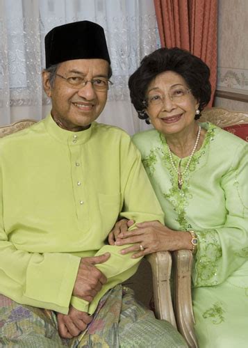 Dr mahathir mohamad says malaysia will not be successful as a developed nation, if it did not balance physical development with the preservation of nature and maintaining the existing environment. My Idols :): Tun Dr. Mahathir Mohamad :)