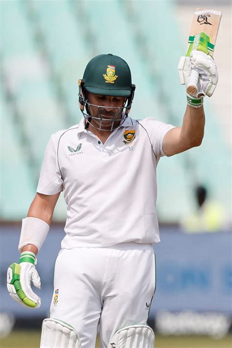Dean Elgar Brought Up His Fifty Off Just 60 Balls