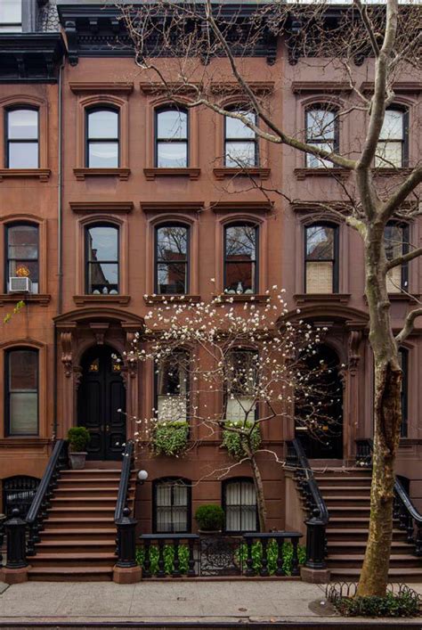 Pin By Jennifer Genzen On Nyctophilia New York Brownstone Townhouse