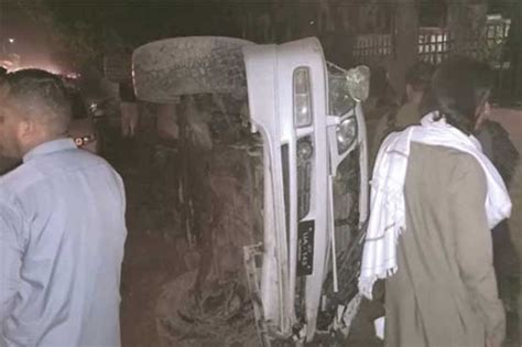 گوجر خان تیز رفتار جیپ کی گاڑی کو ٹکر، دو بچیوں سمیت 4 افراد جاں بحق