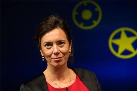 Maybe you would like to learn more about one of these? Zufluchtsort Mainz - Eva Menasse wird Stadtschreiberin